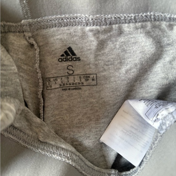 Adidas Women's 3-Stripes Essentials Leggings Size S - Picture 5 of 6